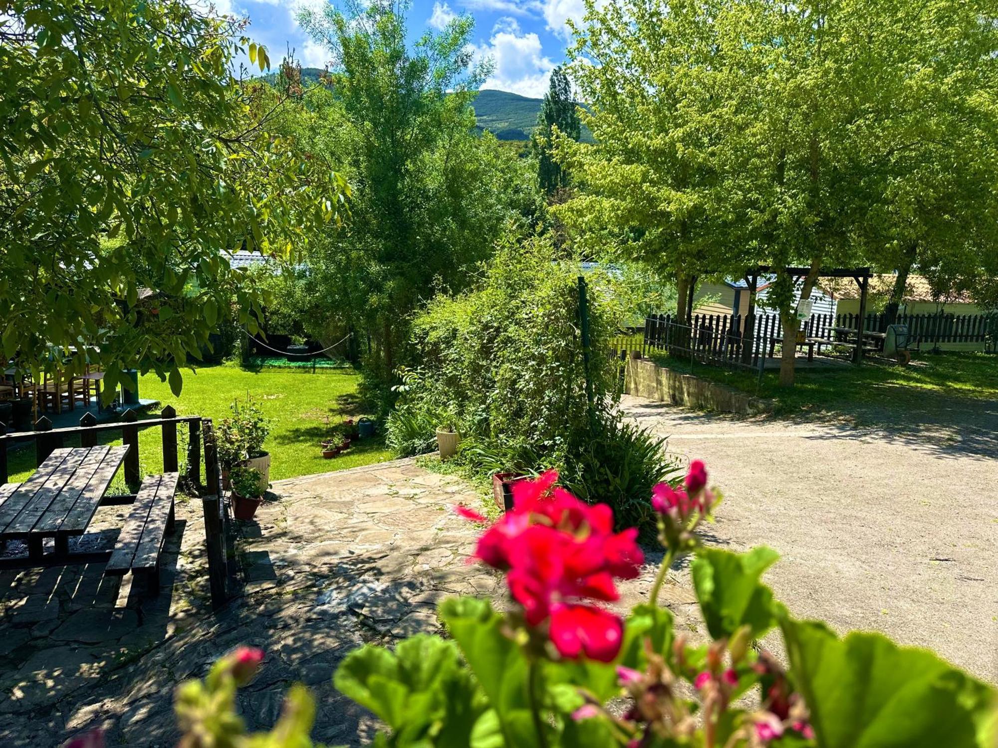 Solopuent Hotel Rural Кастьельо-де-Хака Экстерьер фото